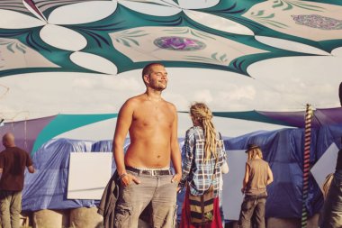 Valec komik ay Festivali