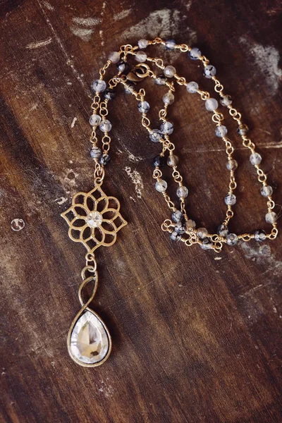 Güzel romantik kolye