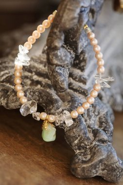 Kristal kuvars bileklik