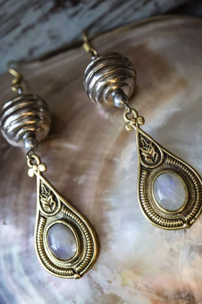Beautiful Metal Natural Moon Stone Earrings — Stock Photo, Image