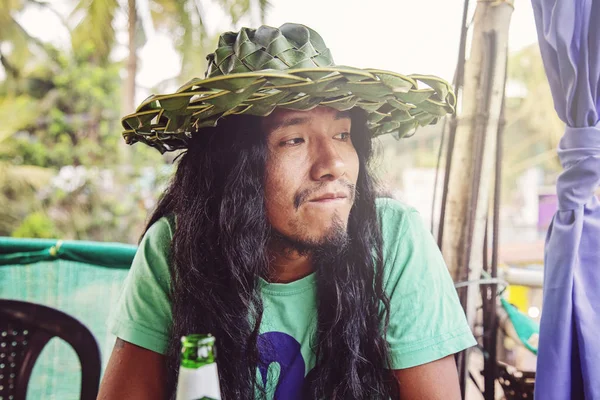 Portrait Young Latino Long Hair Man Handmade Palm Leaf Hat — 스톡 사진