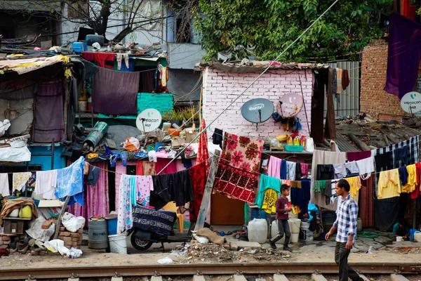 Delhi Indien Mars 2020 Delhi Förorter Tåg Järnväg Fattigdom Livsmiljö — Stockfoto