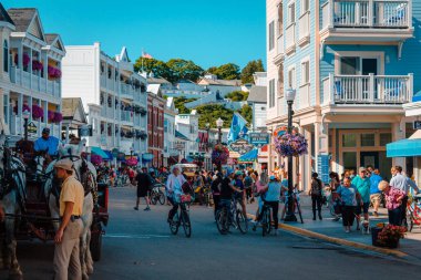 Mackinac ada, Michigan A.b.d. / 9th Temmuz 2016: yaz yoğun turizm sezonu Mackinac Adası