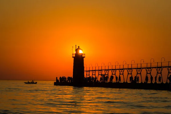 South Haven Michigan fenerinde parlıyor güneş
