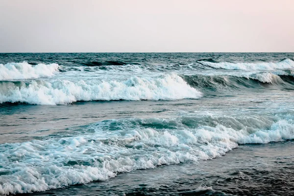 Κύματα Από Τον Ατλαντικό Ωκεανό — Φωτογραφία Αρχείου