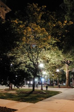 Performans sanatları binasının dışındaki Patio alanı