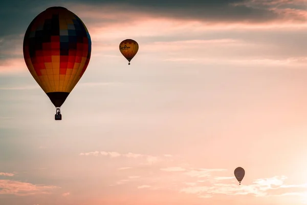 Létající Horkovzdušné Balóny Obloze Při Západu Slunce Battle Creek Michigan — Stock fotografie