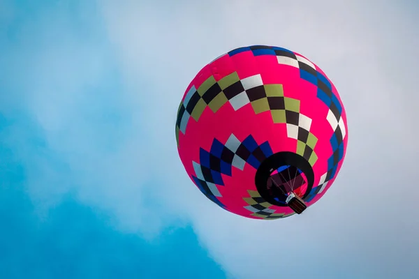 Ballon Air Chaud Rose Flottant — Photo