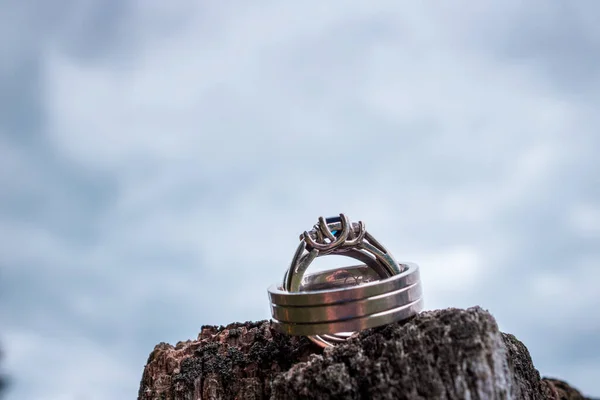 Shot Wedding Rings Wedding Summer Day — Stock Photo, Image