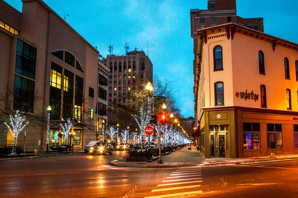 Downtown Grand Rapids Lit Christmas Time — Stock Photo, Image