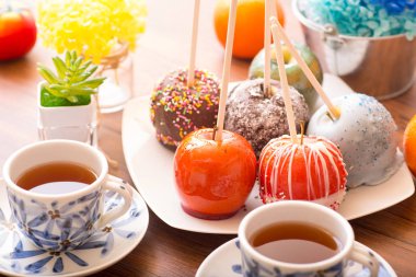 Sana bir şey söyleyeyim mi? Sana bir şey söyleyeyim mi? Hayır, hayır.