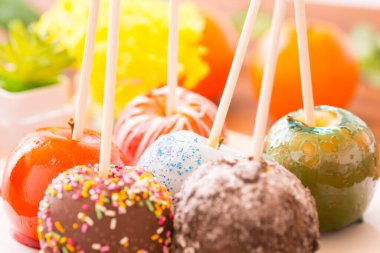 Sana bir şey söyleyeyim mi? Sana bir şey söyleyeyim mi? Hayır, hayır.