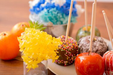 Sana bir şey söyleyeyim mi? Sana bir şey söyleyeyim mi? Hayır, hayır.