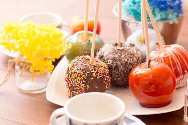 Sana bir şey söyleyeyim mi? Sana bir şey söyleyeyim mi? Hayır, hayır.