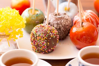 Sana bir şey söyleyeyim mi? Sana bir şey söyleyeyim mi? Hayır, hayır.