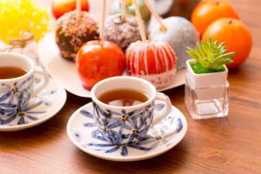 Sana bir şey söyleyeyim mi? Sana bir şey söyleyeyim mi? Hayır, hayır.