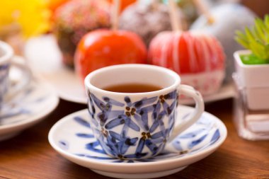 Sana bir şey söyleyeyim mi? Sana bir şey söyleyeyim mi? Hayır, hayır.