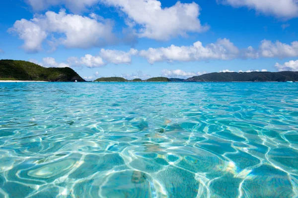 Japonya, Okinawa 'daki uzak Zamami adası.