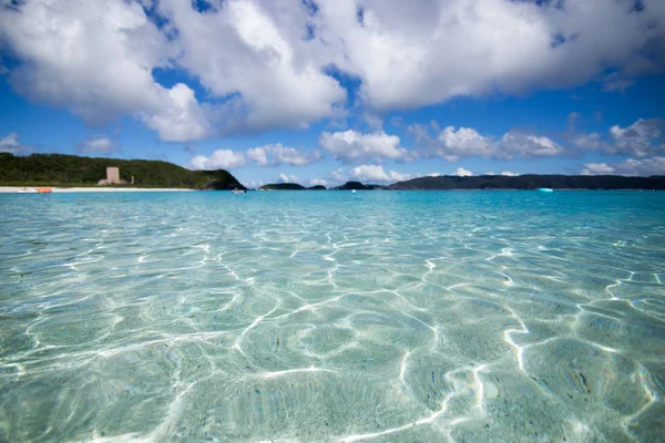 Vzdálený ostrov Zamami pláž v Okinawa, Japonsko — Stock fotografie