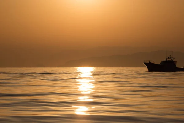 Bateau de pêche local au Japon — Photo