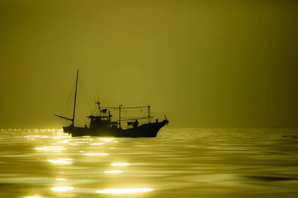 Barco de pesca local en Japón — Foto de Stock