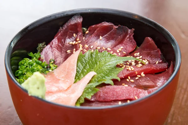 Neem Een Heerlijke Schaal Zeevruchten Een Japans Sushi Restaurant — Stockfoto