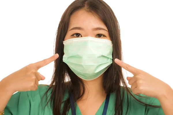 Young beautiful Asian Korean medicine doctor woman or hospital nurse recommend use of protective face mask in prevention vs virus infection in health care - Coronavirus outbreak in China — 스톡 사진