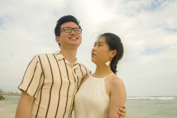 Doce Romântico Estilo Vida Retrato Jovem Casal Asiático Chinês Apaixonado — Fotografia de Stock