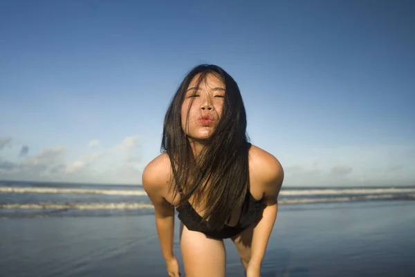 Estilo Vida Natural Retrato Joven Atractiva Feliz Mujer China Asiática — Foto de Stock