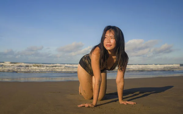 Estilo Vida Natural Retrato Joven Atractiva Feliz Mujer Coreana Asiática — Foto de Stock