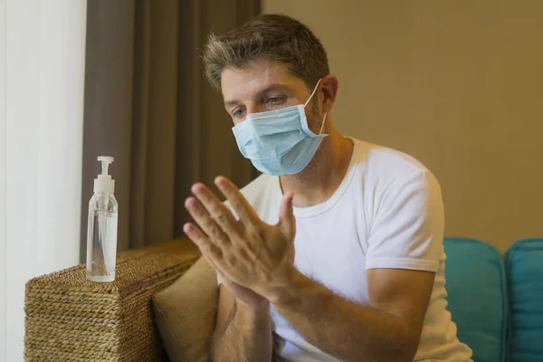 Verrouillage Virus Covid Homme Triste Inquiet Recouvert Masque Médical Laver — Photo
