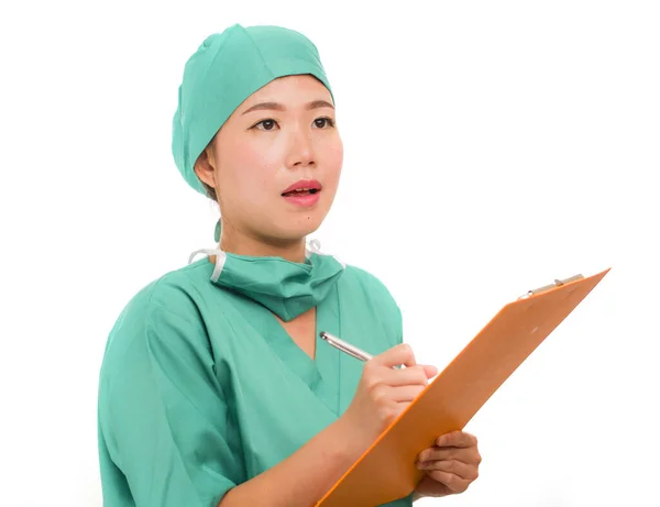 Jovem Atraente Eficiente Asiático Chinês Medicina Médico Mulher Hospital Enfermeira — Fotografia de Stock