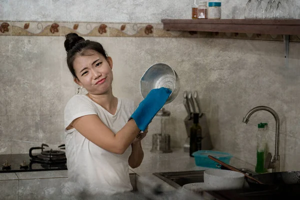 Jong Mooi Gefrustreerd Boos Aziatische Vrouw Huishoudelijke Klusjes Stress Schattig — Stockfoto