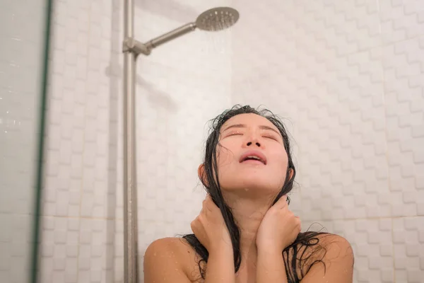 Casa Estilo Vida Retrato Joven Hermosa Feliz Mujer China Asiática — Foto de Stock