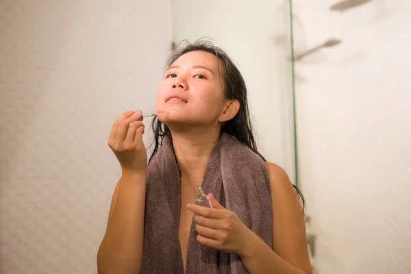 Casa Estilo Vida Retrato Joven Hermosa Feliz Mujer China Asiática — Foto de Stock