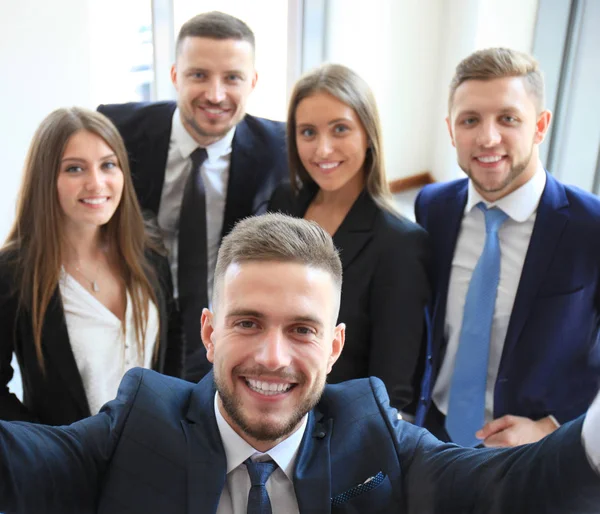 Pessoas que tomam selfie — Fotografia de Stock