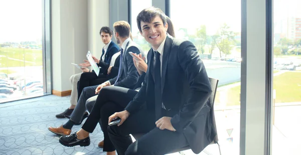 Gente de negocios esperando la entrevista de trabajo . —  Fotos de Stock