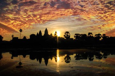 Kamboçya Siem biçmek Angkor Wat gündoğumu