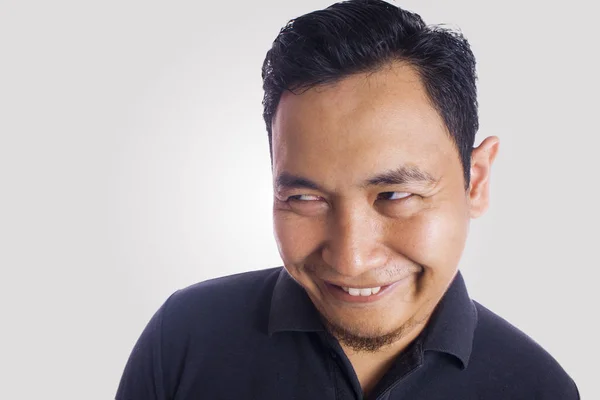 Engraçado Asiático Homem Close Up Sorrindo Pensando Rosto — Fotografia de Stock