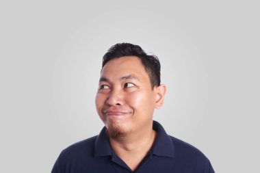 Komik Asya adam düşünme