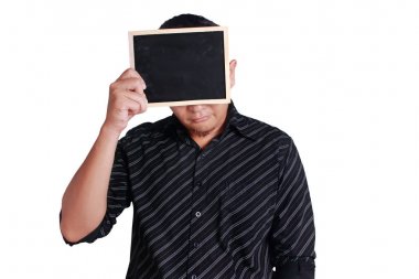 Asya delikanlı küçük Blackboard yüzünü kaplayan gösterilen 