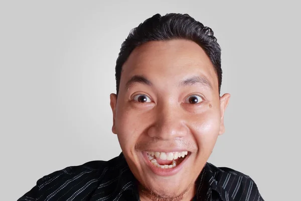 Funny asiatisk Man ler — Stockfoto