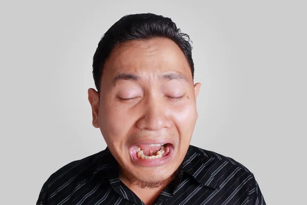 Funny asiatisk Man gråter — Stockfoto