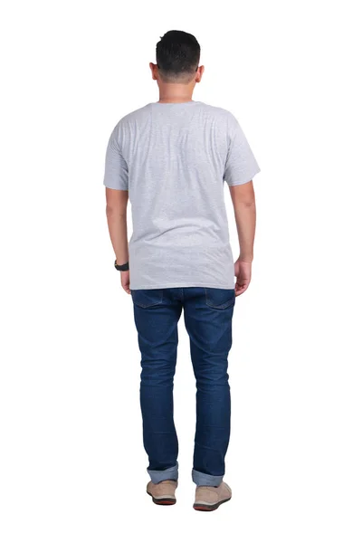 Jovem de pé, vista traseira cinza camisa Mock Up — Fotografia de Stock
