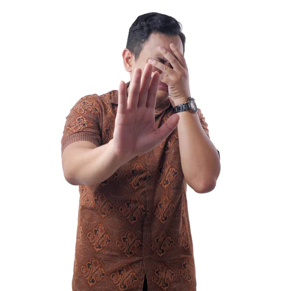 Gråtande sorgsen ung Man visar kapitulation gest — Stockfoto