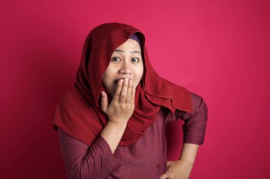 Genç Müslüman Lady Mutlu İfade gülmek