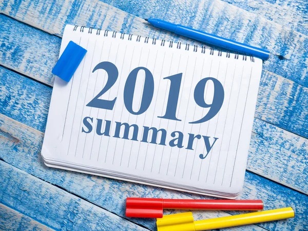 Sammanfattning från 2019, föregående års översikt — Stockfoto