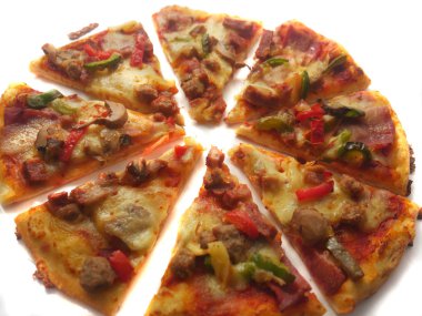 Üst Görünüm Dilimlenmiş Pizza