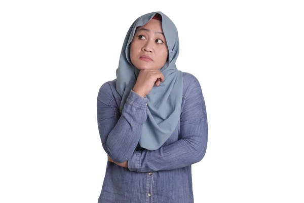 Muslim Woman Thinking Something — Stock Photo, Image