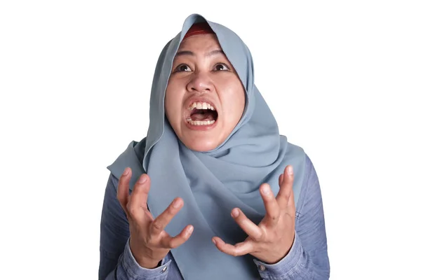 Portrait Asian Muslim Lady Wearing Hijab Shows Angry Screaming Gesture — Stock Photo, Image